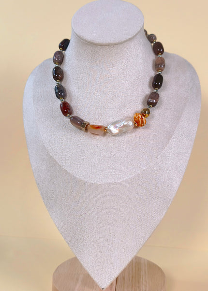 Stylish necklace with natural gemstones