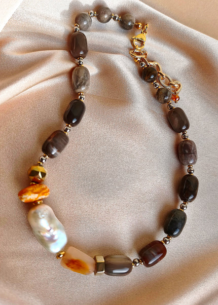Stylish necklace with natural gemstones