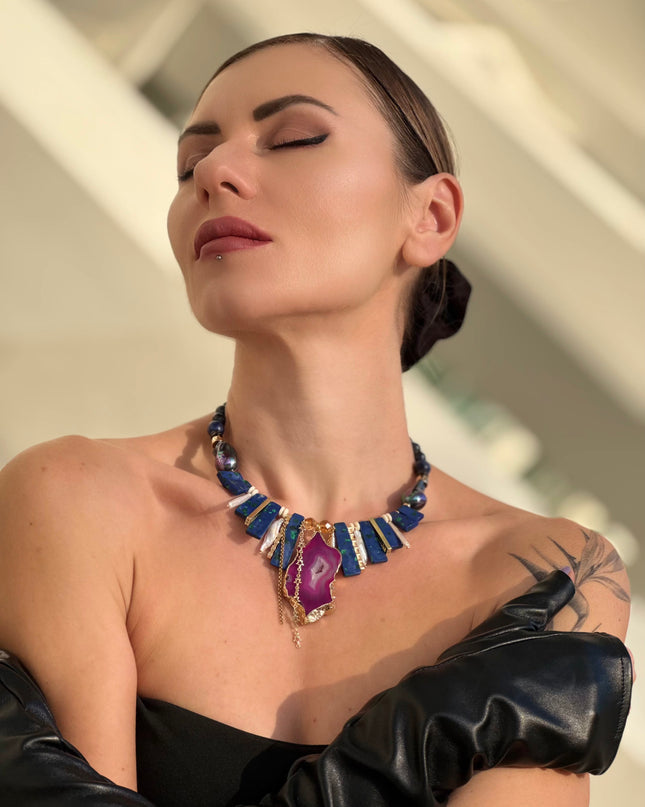 Un vibrante collar de ágata