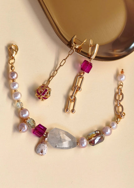 Asymmetrical bracelet