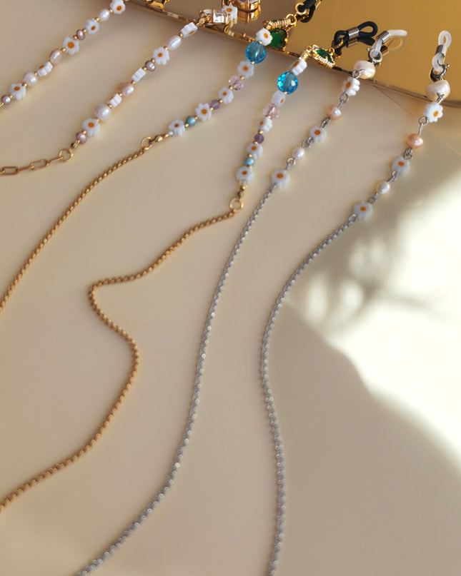 Eyeglass Chain with Daisies and Pearls