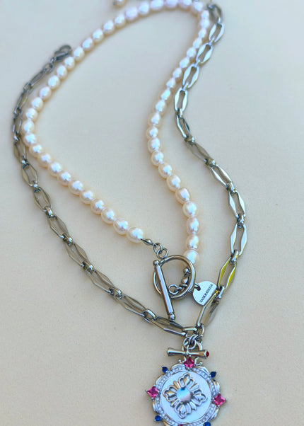 A trendy layered necklace set
